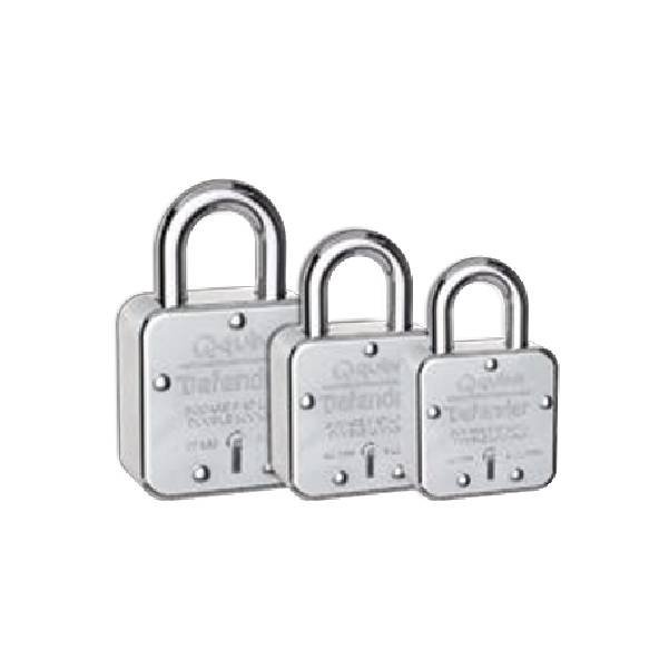 Quba - Door Accessories - MODEL DEFENDER LEVER PADLOCK WITH LEVER KEY - DEFENDER - 50 CP QUBA - DOOR ACCESSORIES - DEFENDER LEVER PAD LOCK 50 MM (WITH LEVER KEY) - DEFENDER 50 CP - Chrome Plated (Available in 60/65MM)